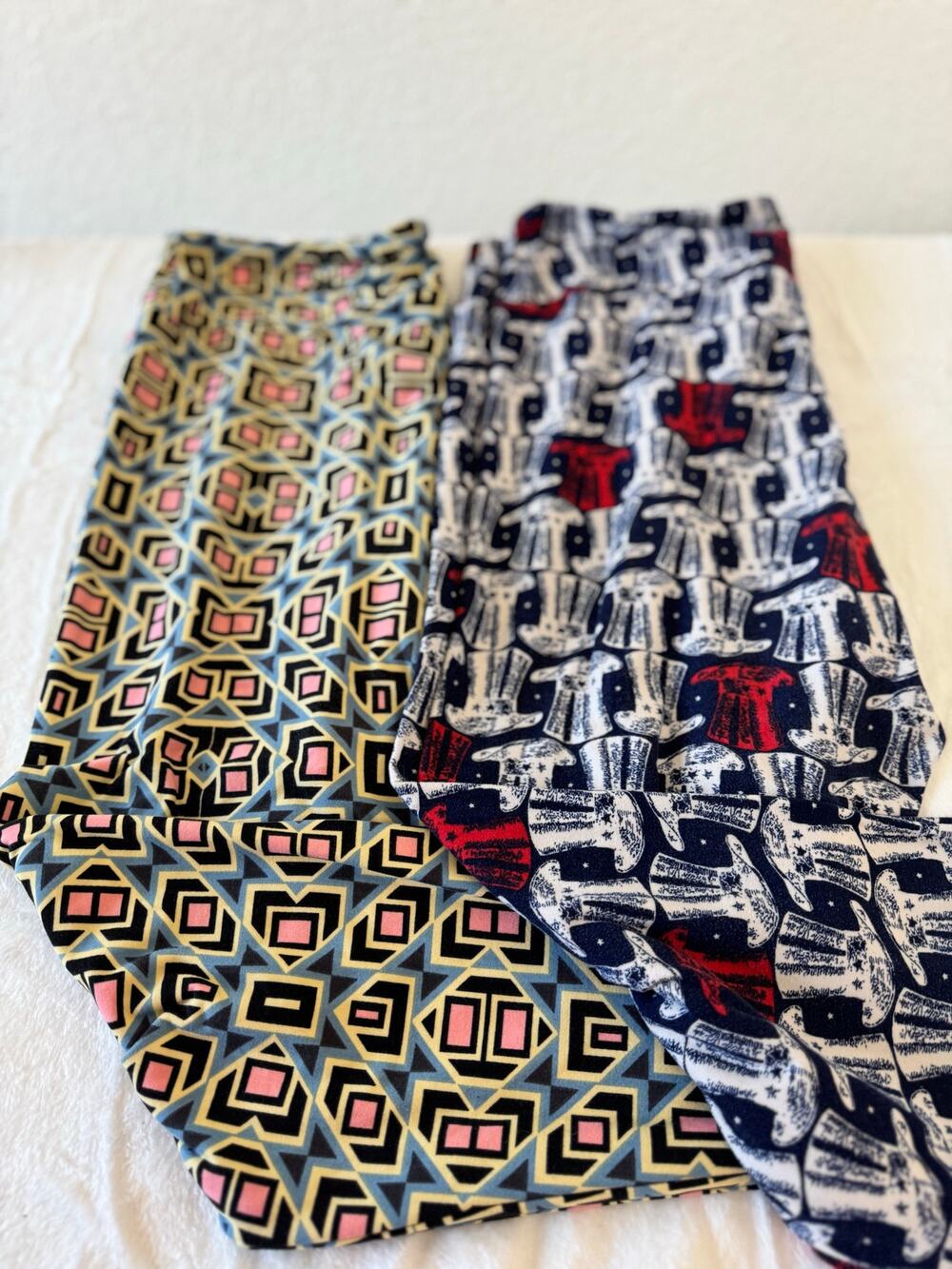 LuLaRoe Tall & Curvy Leggings Bundle – 2 Pair